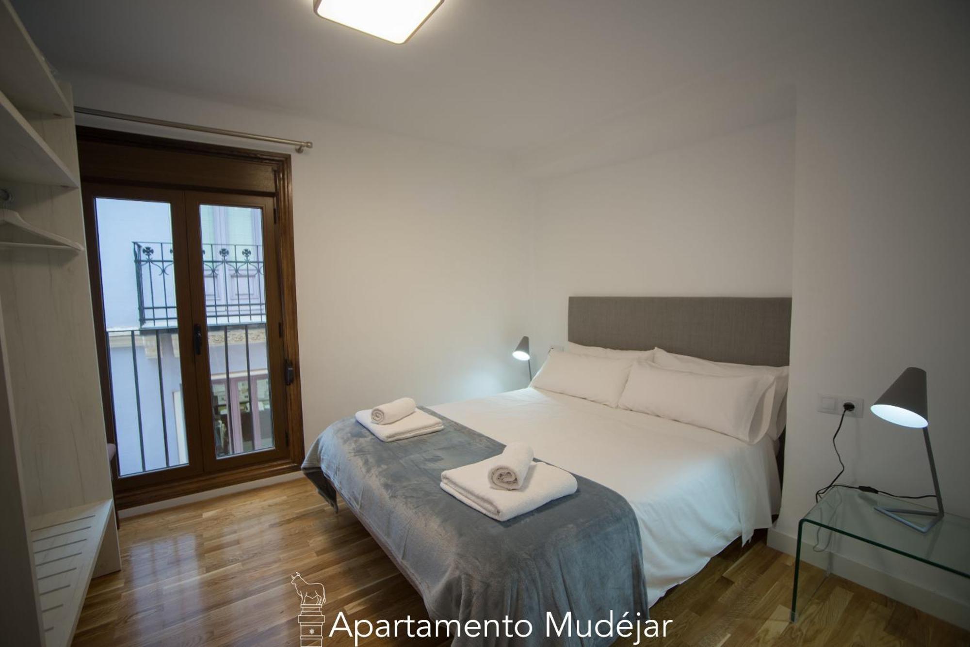 Apartment Plaza Del Torico *